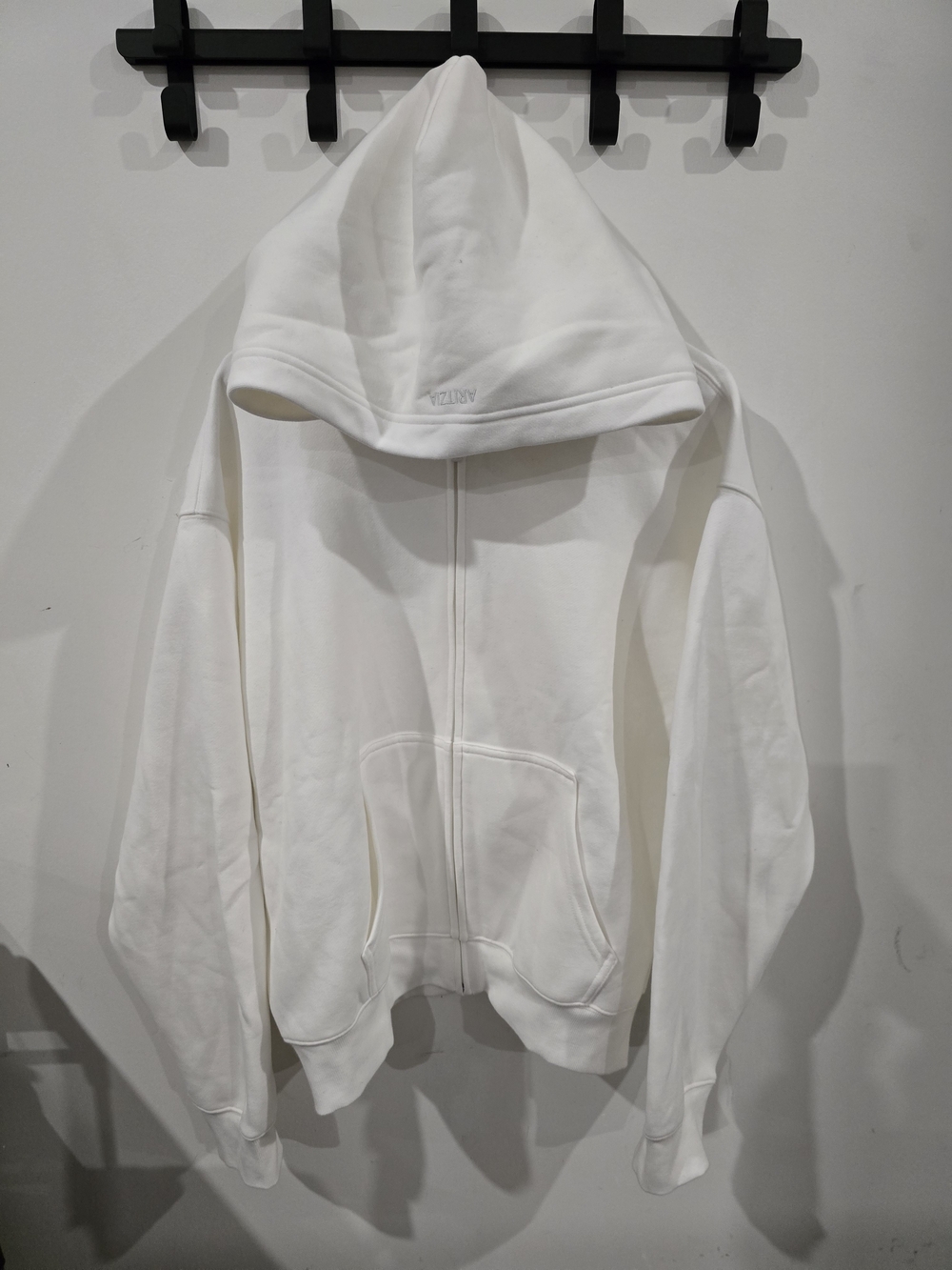 Aritzia White Full-Zip Hoodie Perfect Fit